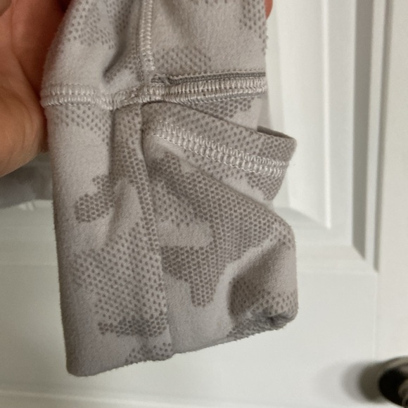 Lululemon Ready to Rulu top, sz 12 - Picture 5 of 6